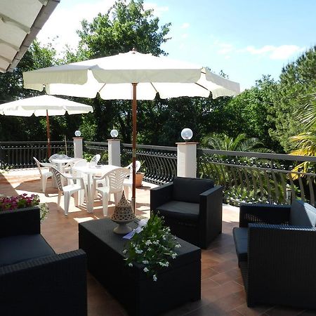 B&B Villa Maria แตร์นี ภายนอก รูปภาพ