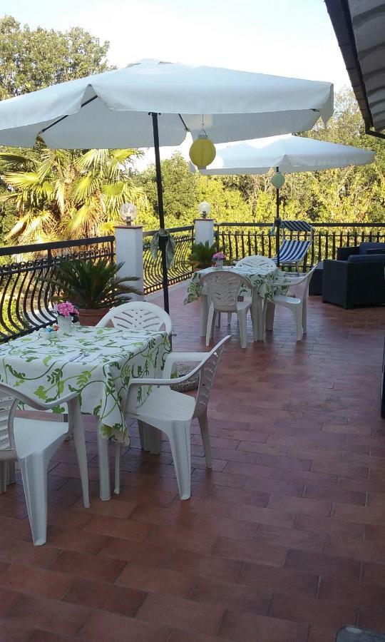 B&B Villa Maria แตร์นี ภายนอก รูปภาพ